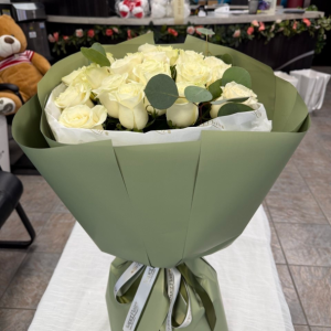 White roses bouquet